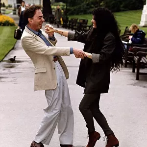 Sarah Brightman and Andrew Lloyd Webber dancing in the Park at Londons Savoy Hotel dbase
