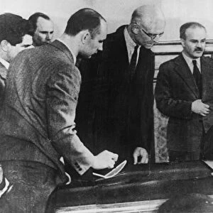 The signing of the pact of mutual assistance between the governments of USSr