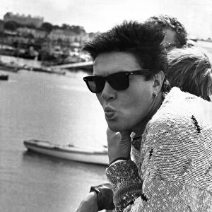 Simon Le Bon. looks at the sea that nearly claimed his life. August 1985 P003849