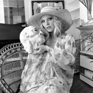 Singer: Lynsey De Paul. May 1974 S74-2901