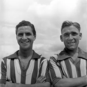 Southampton F. C. Jimmy McGowan (left) & John Flood. O25293-008