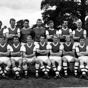 Sport - Football - Arsenal - Team 1963-64 Front Row - L to R - David Court