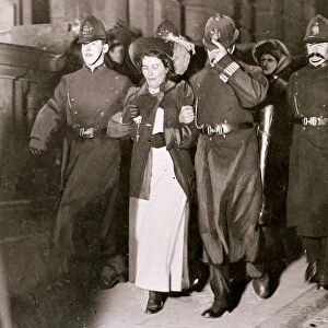Suffragettes Under Arrest November 1911 Mrs Pethwick Lawrence Suffragette is