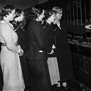 Telephonist school: - Pupils receiving instructions on the operation of the switchboard