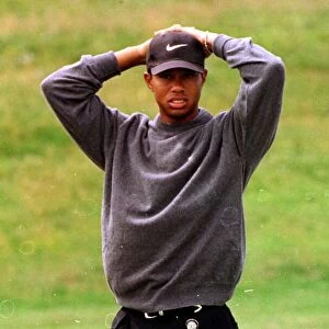 Tiger Woods golfer Hands on his head Looks disappointed practice