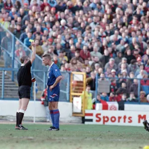 Vinnie Jones getting a yellow card. Chelsea v Sheffield United, FA Cup 5th round