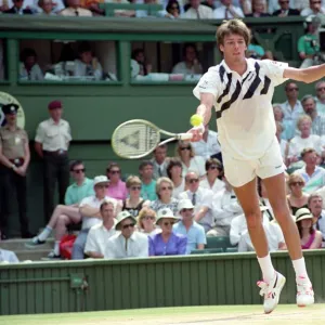 Wimbledon. Mens Final: Michael Stich vs. Boris Becker. July 1991 91-4302-244