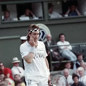 Wimbledon Tennis. Pat Cash. June 1988 88-3488-023