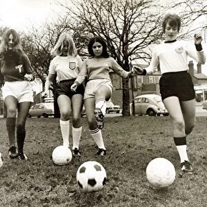 Women footballers wearing Umbro shirts Football girls Mexico