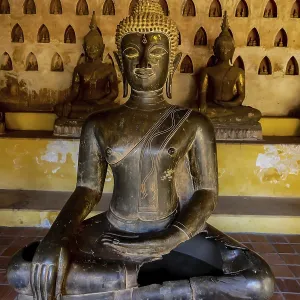 Prints of : Category Buddhism