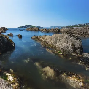 Scogliere e rocce sulla spiaggia di Bantham. Scogliere e rocce sulla spiaggia di Bantham.
