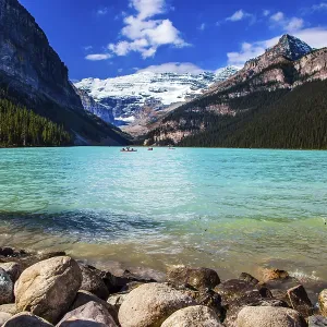 concept, concepts, deserted, no one, No People, nobody, uninhabited, empty, red, red coloured, UNESCO, visitor, visitors, canoe, canoes, boat, boats, active, forest, woods, forests, water, waters, waterfront, Mountain Range, Mountains, water body