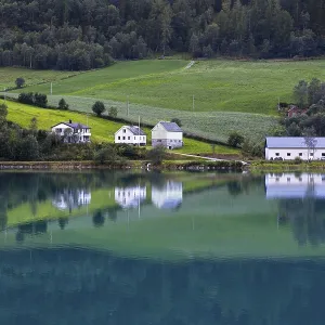 deserted, no one, No People, nobody, uninhabited, empty, daytime, day, daylight, lake, lakes, Lake, See, Norway, water reflection, water reflections, estuary, estuaries, river bank, river banks, shore, shores, watershore, water shore, watershores