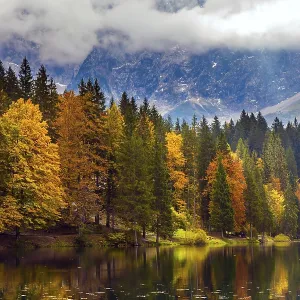 deserted, no one, No People, nobody, uninhabited, empty, color, colors, colour, colours, paint, water, waters, waterfront, Alps, Mountain Range, Mountains, water body, body of water, lake, lakes, Lake, See, cloud, clouds, autumn color