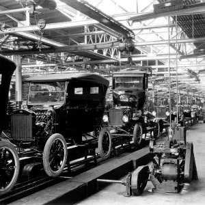 Ford Model T Assembly Line Print, 1920s Ford Model T Assembly Line Print, 1920s