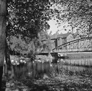 Andresey Bridge and Bass Old Brewery DES01_04_0882 Andresey Bridge and Bass Old Brewery DES01_04_0882