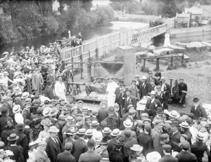 Photos Of Edwardian England Prints: Ox Roast Print at Osney Bridge, Oxford