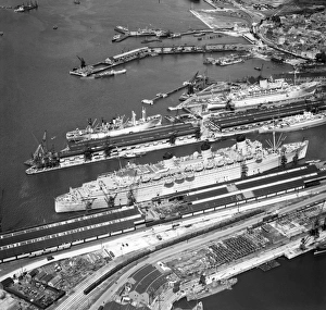HMT Queen Mary at Southampton EAW001370 HMT Queen Mary at Southampton EAW001370