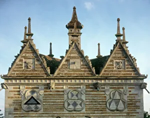 Rushton Triangular Lodge J010085