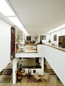 Prints of Post War Buildings Kettles Yard, Castle Street, Cambridge, Cambridgeshire. Interior view of gallery extension designed by Leslie Martin Cambridgeshire Prints: Post War Buildings Kettles Yard Print
