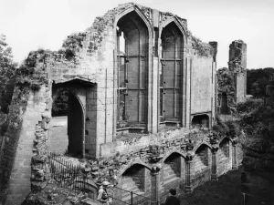 Steam Train Heritage Sites Prints: Kenilworth Castle, Banquet Hall, July 1935