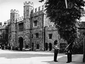 Henry VIII Gateway, Windsor Castle, 1930 Henry VIII Gateway, Windsor Castle, 1930
