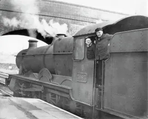 Prints of 4-6-0, Hall class locomotive Locomotive Prints: Hall Class Locomotive Print: 4-6-0 No. 5993 Kirby Hall