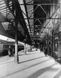 Isambard Kingdom Brunel Design Prints: Exeter St Davids Station, Platform 1, Devon, c. 1920