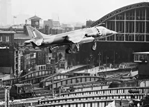 Royal Air Force Collection: Harrier GR. 1 landing at St. Pancras