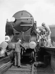 Waterloo Station Prints: Three Children and the Engine Driver Print, 1934
