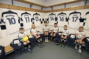 2016 17 mascots/leeds united monday 26th december 2016/preston north end v leeds utd skybet championship 2016 17 mascots/leeds united monday 26th december 2016/preston north end v leeds utd skybet championship