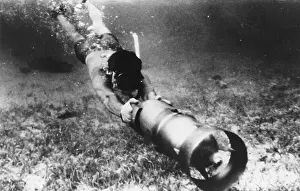 Underwater Exploration Prints: 10190245