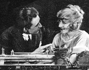 Abel Glance and Ivy Close discuss his film La Roue, 1924 Abel Glance and Ivy Close discuss his film La Roue, 1924