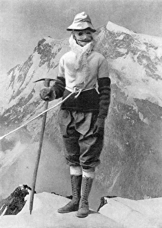 Annie Peck masked and dressed for climbing Annie Peck masked and dressed for climbing