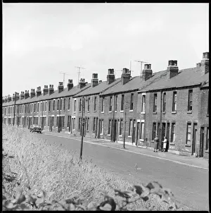 Attercliffe Street, Sheffield Print: Two Women on a Doorstep