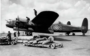 Avro 683 Lancaster I of No 467 Squadron bombing-up-beca Avro 683 Lancaster I of No 467 Squadron bombing-up-beca