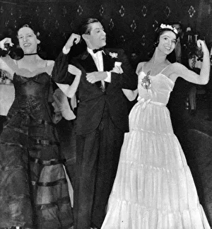 Ballet dancers turn to the Lambeth Walk, 1938 Ballet dancers turn to the Lambeth Walk, 1938