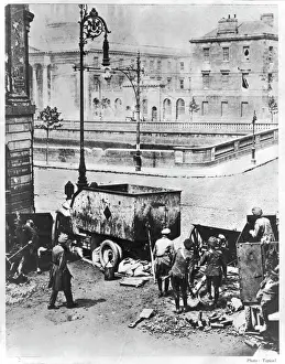 Prints of The Battle of the Four Courts. The Four courts occupied by the IRA who were opposed to the Treaty of Peace between Great Britain and Ireland Dublin Prints: The Battle of the Four Courts Print