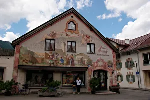 Bierling Kuno Holzschnitzerei, Oberammergau Bierling Kuno Holzschnitzerei, Oberammergau