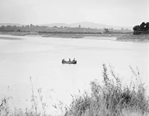 Vintage Rowing Boat Images Prints: Boating on the Severn