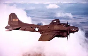 Vintage Airplane Transport Prints: Boeing B-17E (side view), flying