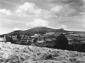 Dartmoor Scenery Prints: Bonehill Down