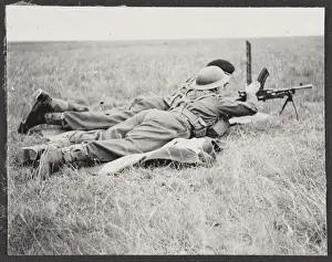 WW2 Soldiers In Action Prints: Bren practice