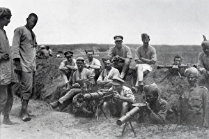 British and Indian machine gunners with Vickers machine gun British and Indian machine gunners with Vickers machine gun