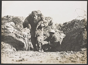 British soldiers with casualty - WW1 British soldiers with casualty - WW1