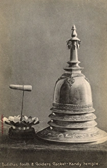 Buddhas Tooth and Golden Casket - Kandy, Sri Lanka Buddhas Tooth and Golden Casket - Kandy, Sri Lanka