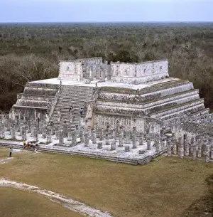 Chichen Itza Temple Prints: Chichen Itza / Mexico