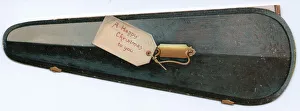 Christmas card in the shape of a violin case Christmas card in the shape of a violin case