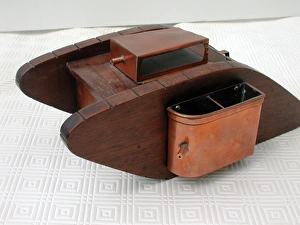 Cigarette box in the form of a tank, WW1 Cigarette box in the form of a tank, WW1