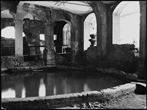 Archaeological Finds UK Prints: Circular Bath / Bath